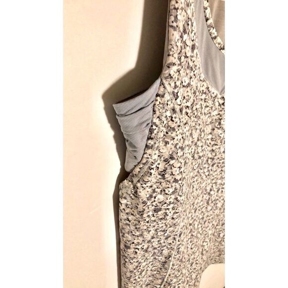 Lululemon | Tone It Tank Petite Fleur Silver Spoon - Picture 6 of 7